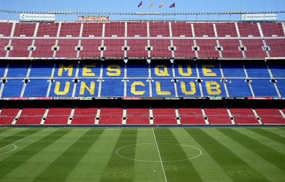 Nou Camp, "Més que un club" - "Víc ne jen klub"