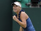 DAL VTZSTV. Dnsk tenistka Caroline Wozniack se raduje z vtzstv na turnaji v Indian Wells.