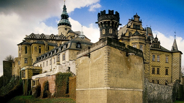 Frýdlant unikátn spojuje stedovký hrad a renesanní zámek.