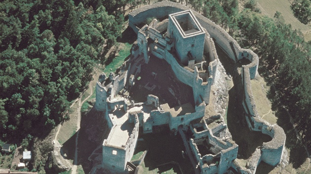 Zcenina hradu Rab na Suicku