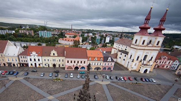 Pohled na centrum Kadan z ve radnice.