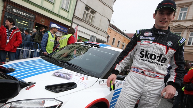 NA STARTU. Jan Kopecký na startu Valašské rallye. NA STARTU. Jan Kopecký na startu Valašské rallye.