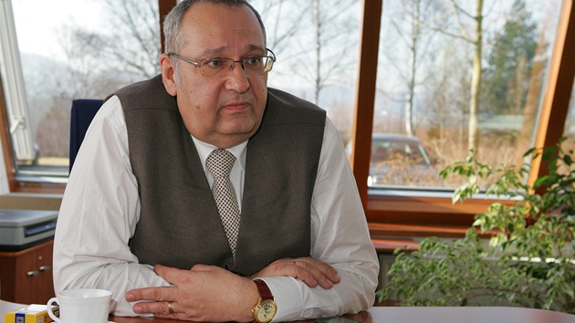 Pavel Rödl, ředitel karlovarské pobočky Ředitelství silnic a dálnic a bývalý Pavel Rödl, ředitel karlovarské pobočky Ředitelství silnic a dálnic a bývalý