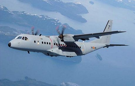 Za tyi letouny C-295M Casa zaplatí eská armáda 3,5 miliardy korun. Ilustraní foto.