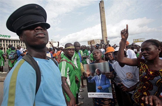 Demonstrace píznivc Laurenta Gbagby v Abidanu (26. bezna 2011)
