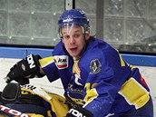 Jindřichohradecký Marek Dvořák se octil v nelichotivé pozici po ataku šumperského Tomáše Drtila. Jindřichohradecký Marek Dvořák se octil v nelichotivé pozici po ataku šumperského Tomáše Drtila.