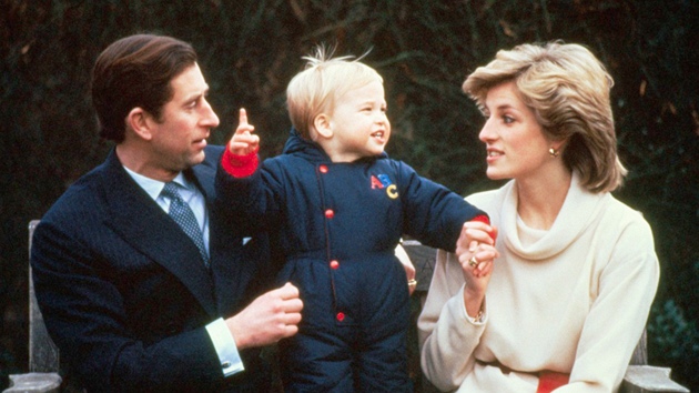 Princ William se svmi rodii (14. prosince 1983)