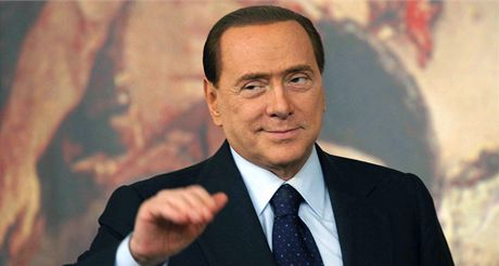 Silvio Berlusconi ve svém ímském paláci (1. dubna 2011)