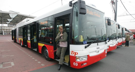 Pedstavení 11 nových kloubových trolejbus v Hradci Králové