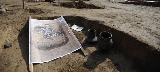 Atypický muský hrob na míst archeologického výzkumu v Terronské ulici v Praze.