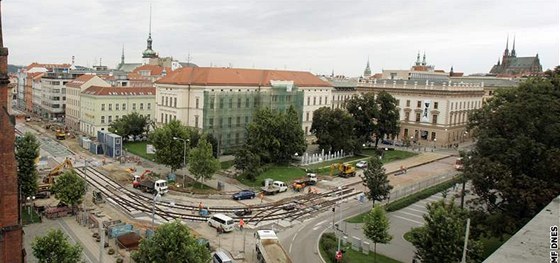 Práce na dopravním uzlu eská pokraují. V pondlí pestala ped brnnský ervený kostel zajídt i tramvaj íslo 7.