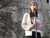 V Brn protestovalo nkolik stovek lid proti vldnm reformm (Stanislava Slavkov, 7. dubna 2011)