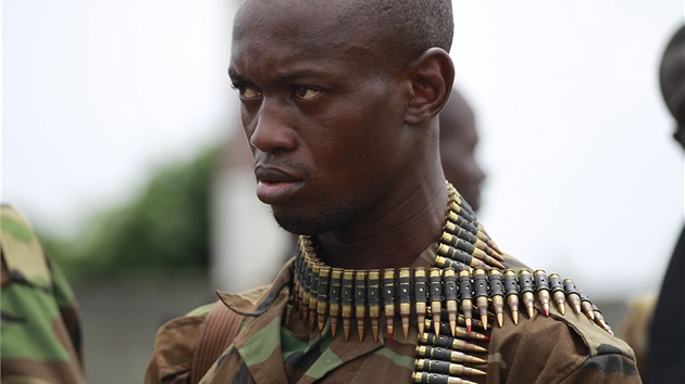 Jednotky Alassaneho Ouattary v Abidanu (6. dubna 2011)
