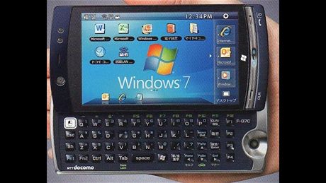 Fujitsu F-07C: zajímavý pístroj se Symbianem a Windows 7 na palub