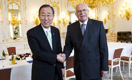 Generln tajemnk OSN Pan Ki-mun jednal v Praze s prezidentem Vclavem Klausem