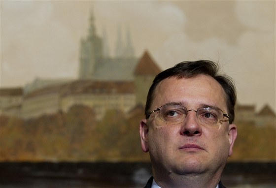 Premiér a pedseda ODS Petr Neas získal podporu od éf regionálních sdruení ODS.