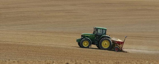 Traktor byl podle technického prkazu dovezený z Nmecka. Ve skutenosti ale pocházel z Mladé Boleslavi. (Ilustraní snímek)