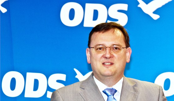 Petr Neas pi tiskové konferenci po jednání výkonné rady ODS. (9. dubna 2011)