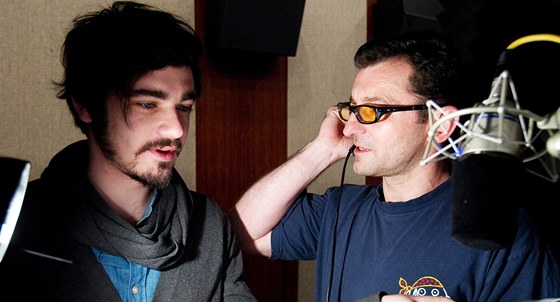 Ondej Vetchý a Vojta Kotek pracují na dabingu k filmu Auta 2.