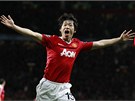 RADUJTE SE! Park i-song z Manchesteru United se s divky dl o radost ze vstelenho glu.