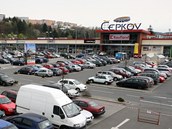 Parkoviště u nákupního centra Čepkov ve Zlíně bude zpoplatněné. Parkoviště u nákupního centra Čepkov ve Zlíně bude zpoplatněné.