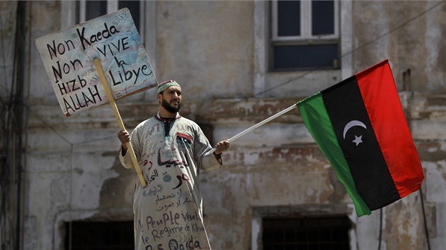ádná al-Kajda, ádný Hizballáh, a ije Libye. Demonstrace proti Kaddáfímu v Benghází (17. dubna)