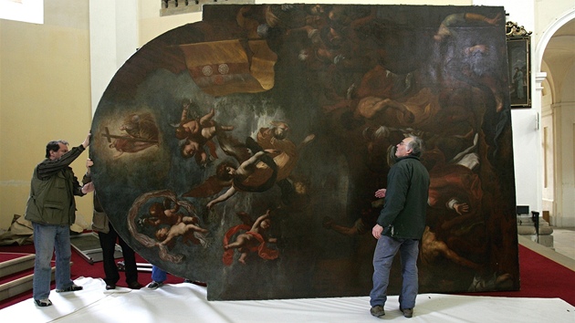 Návrat oltáního obrazu Ukamenování sv. tpána do litomické katedrály.
