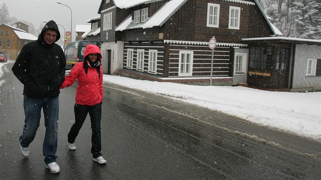 Zima se vrátila, Pec pod Snkou. (13.4. 2011)