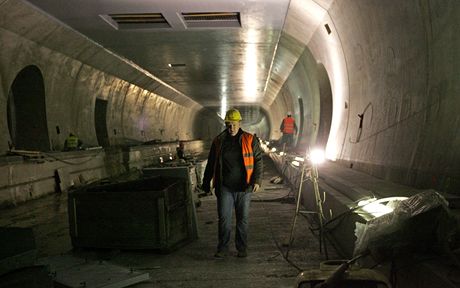 Aktivisté se snaí domluvit s investorem Dobrovského tunel. Auta by v nich mohla jezdit u pítí rok.