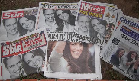 Vechny deníky dnes zdobí fotografie královských  snoubenc (29. dubna 2011)