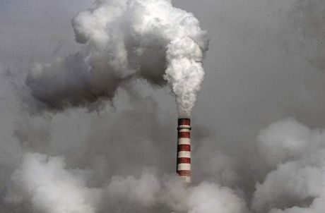 Vláda schválila zákon o ovzduí, ten zvedne poplatky zneiovatelm