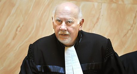 Pedseda Ústavního soudu Pavel Rychetský, nejvyí pedstavitel eské justice