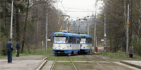 Policie hledá cestující z tramvaje, která ped týdnem brzy ráno narazila do vozu údrby. Pi sráce se tce zranili dva lidé. (Ilustraní snímek)