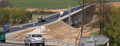 Nový obchvat odvede z centra Svitav tisíce idi osobních i nákladních aut. Ilustraní snímek