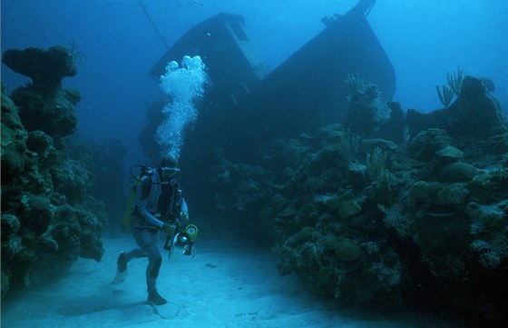 Chorvatsko umouje rekreaní a sportovní potápní do maximální hloubky 40 metr. Dubrovnik leí v 50 metrech. Ilustraní snímek
