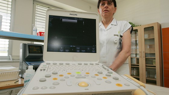pikový ultrazvuk, který zobrazí srdení tepny s mirkometrovým rozliením