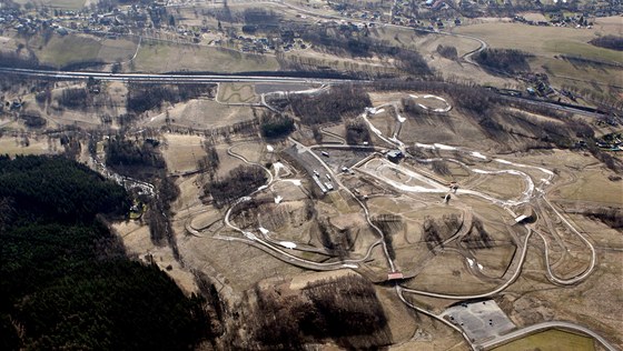 Pohled na areál ve Vesci (26. února 2008)