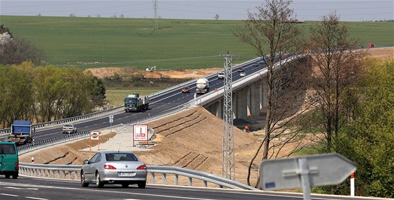 Nový obchvat odvede z centra Svitav tisíce idi osobních i nákladních aut. Ilustraní snímek