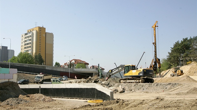 Víc ne miliardová injekce do stavby Dobrovského tunel v Brn umoní otevít stavbu u na jae roku 2012. Ilustraní snímek