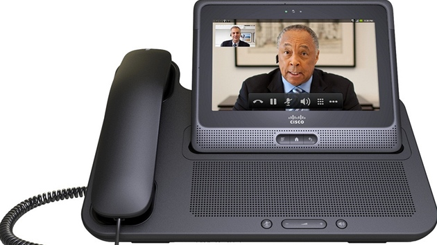 Cisco Cius na podstavci připomíná videotelefon víc než cokoliv jiného Cisco Cius na podstavci připomíná videotelefon víc než cokoliv jiného