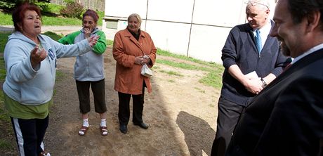 Machinace s volebními lístky se objevily hlavn na sídliti Marov, které ve tvrtek navtívil vicepremiér Radek John