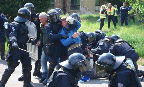 Policejn cvien zsahu pi akcch radikl