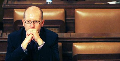 Lídr SSD Bohuslav Sobotka ve svém programovém manifestu ped sjezdem píe, e zpsob, jakým strana oslovovala volie, ponkud podceoval jejich inteligenci a kulturní úrove.