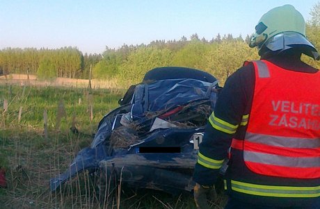 Pi nehod za Polikou zemeli dva lidé.