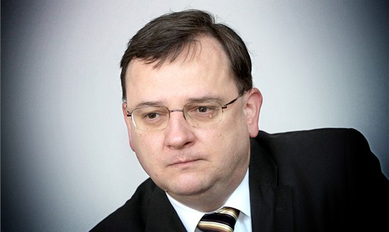 Premiér Petr Neas