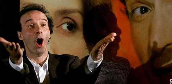 Tygr a sníh - Roberto Benigni