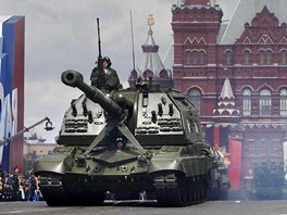 Rusov si pipomnli Den vtzstv velkolepou vojenskou pehldkou. (9. kvtna 2011)