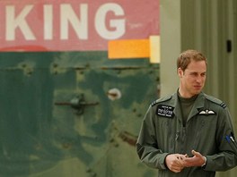 Britsk princ William v leteckm vcvikovm stedisku Shawbury (19. ervna 2009)