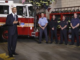 Americk prezident Barack Obama pi setkn s hasii z jednotky . 54 (5. kvtna 2011)