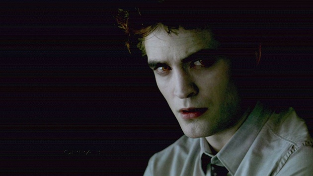 Robert Pattinson v roli Edwarda Cullena ve filmu Twilight sga: Zatmn